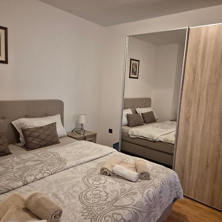 Apartments Antolovic Vrsar Ngoại thất bức ảnh