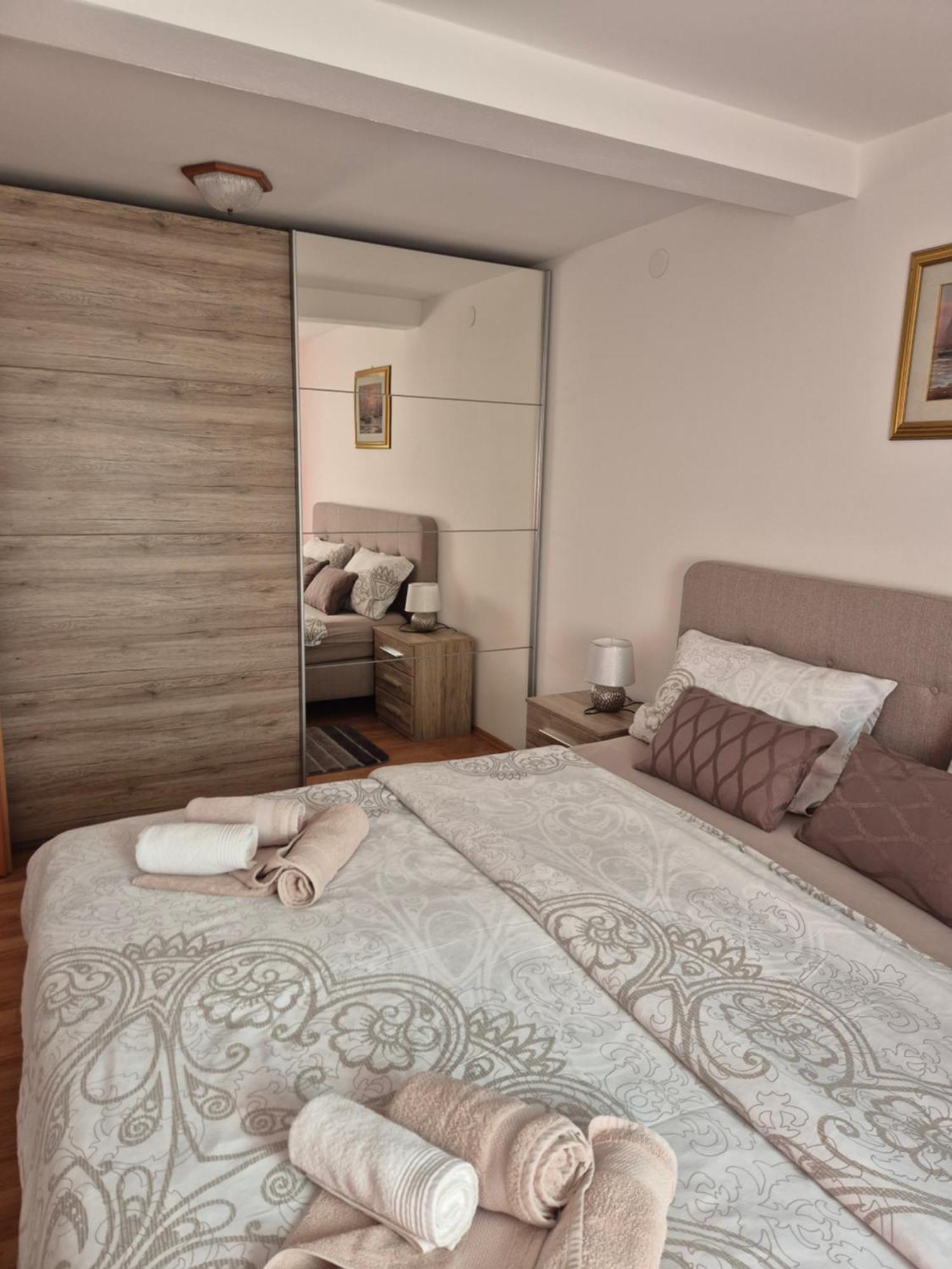Apartments Antolovic Vrsar Ngoại thất bức ảnh